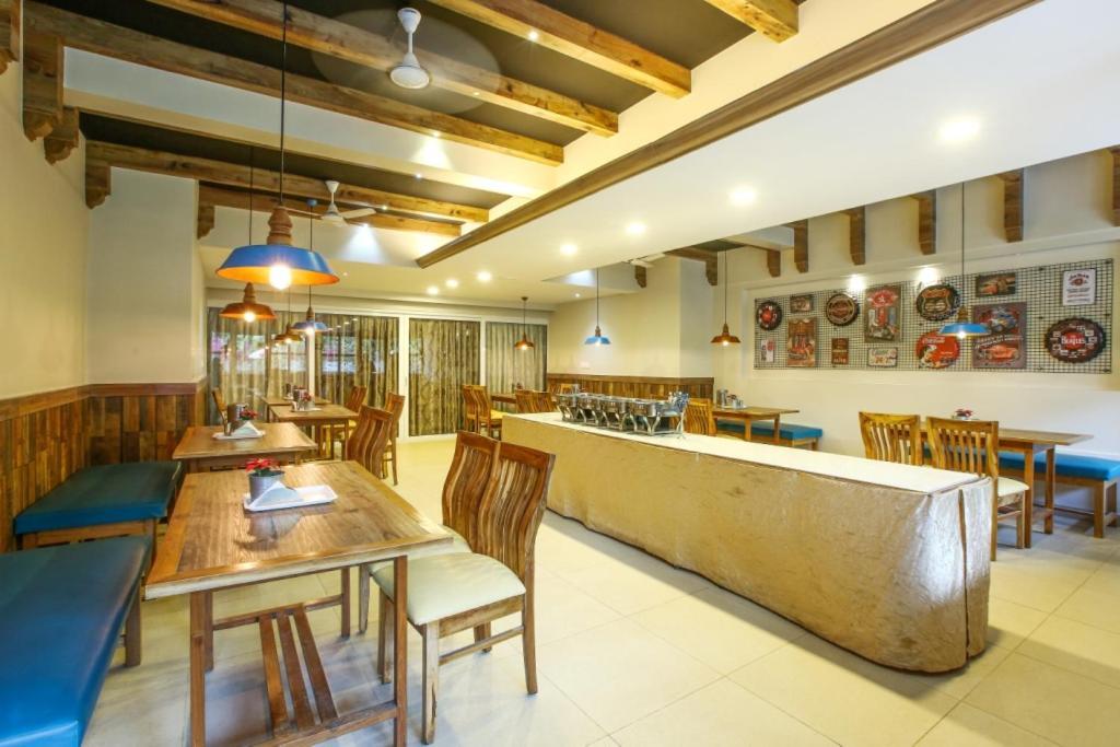 Lake View Resort Лонавала Экстерьер фото